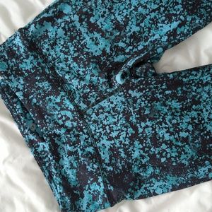 Black and Turquoise Workout Leggings